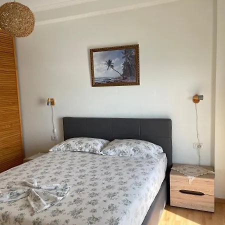 Sina Sarandë