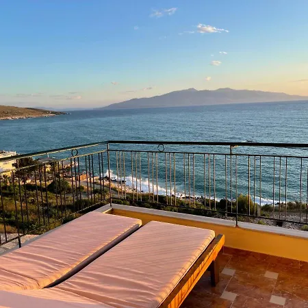 公寓 Sina Sarandë